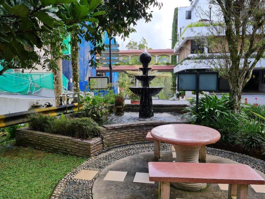 4-7 Pax Genting View Resort Kempas Residence -Free Wifi, Netflix And Free Parking Τζεντίνγκ Χάιλαντς Εξωτερικό φωτογραφία