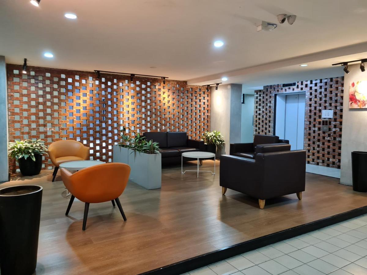 4-7 Pax Genting View Resort Kempas Residence -Free Wifi, Netflix And Free Parking Τζεντίνγκ Χάιλαντς Εξωτερικό φωτογραφία